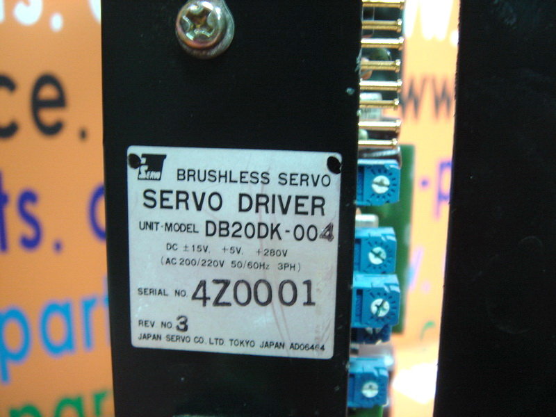 JAPAN SERVO BRUSHLESS SERVO SERVO DRIVER DB20DK004 PLC DCS SERVO